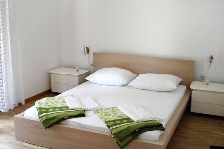 Ferienwohnung Murin Delfin Umag Exterior foto